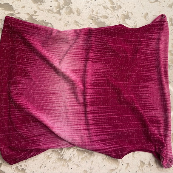 vintage eye candy pink and white sparkly off the shoulder top - Picture 2 of 4